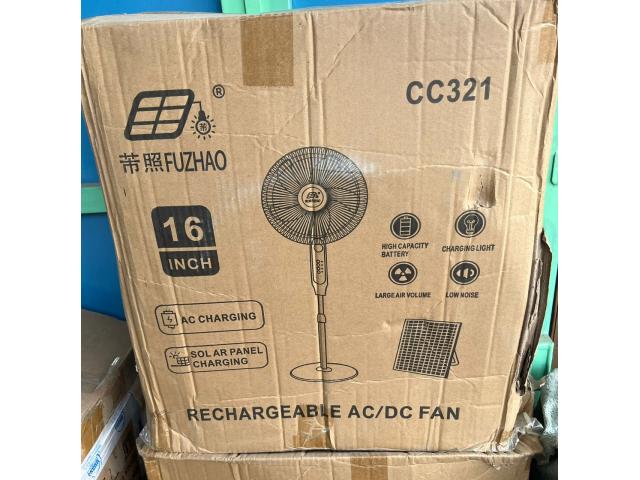 VENTILATEUR SOLAIRE  16 " SUR PIEDS