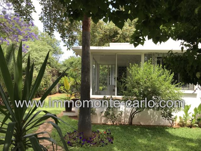 Photo Villa avec beau jardin à louer à Rabat au quartier Aviation image 1/6