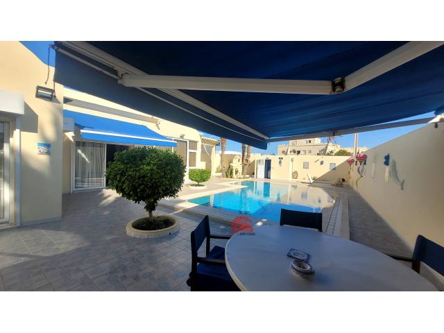 Villa avec piscine à la zone touristique Midun Djerba