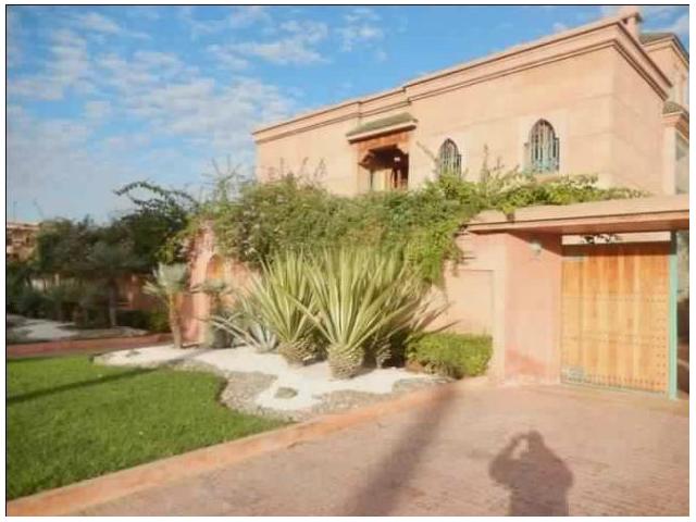 Villa avec terrasse et jardin située à Targa