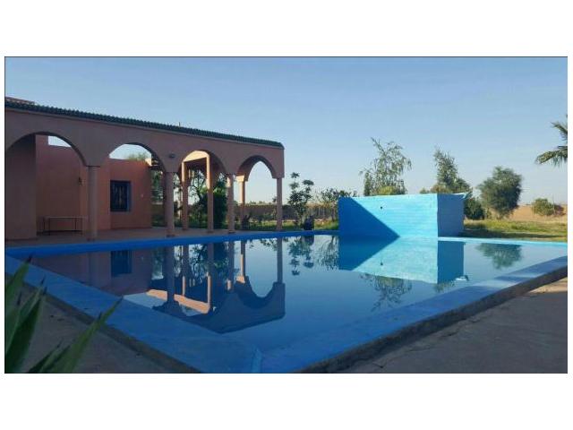 Villa de compagne meublé piscine jardin