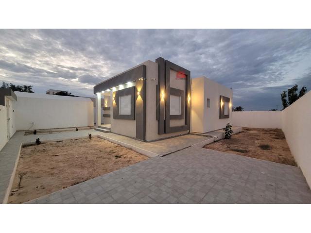 Photo VILLA DE PLAIN PIED À HOUMT SOUK DJERBA ZU - RÉF V692 image 1/6