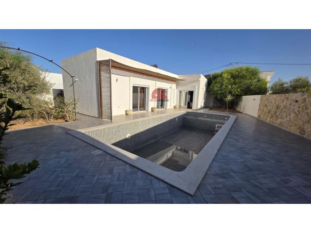 Villa de plain pied à vendre à Houmt Souk Djerba ZU