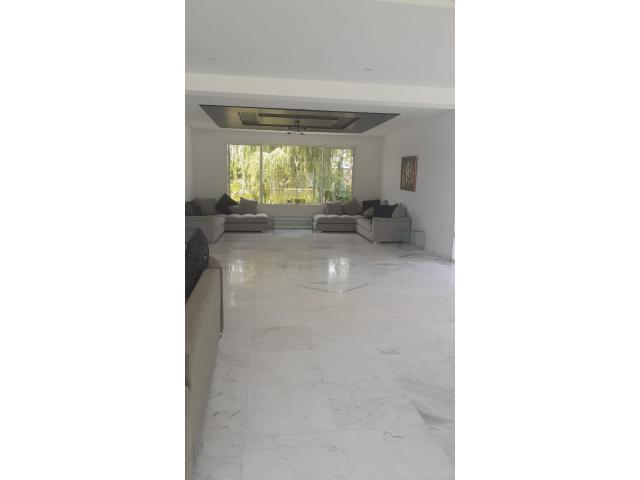 Villa de prestige à louer – Route Zaïr – 2000 m²