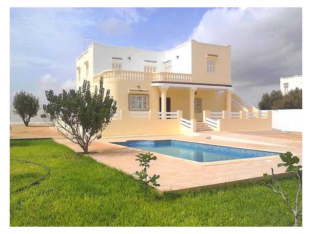 Photo Villa de vacances avec piscine et 3 chambres à Djerba Tunisie image 1/6
