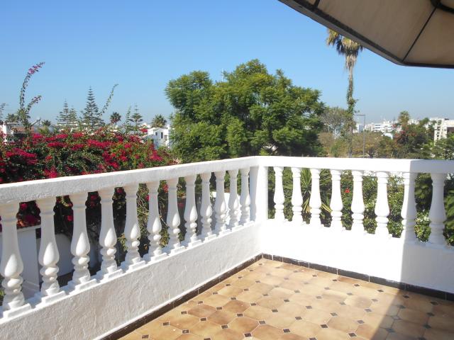Villa en location à Rabat Hay riad