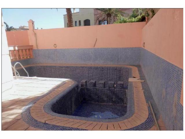 villa isolée vc hamam et piscine privée targa