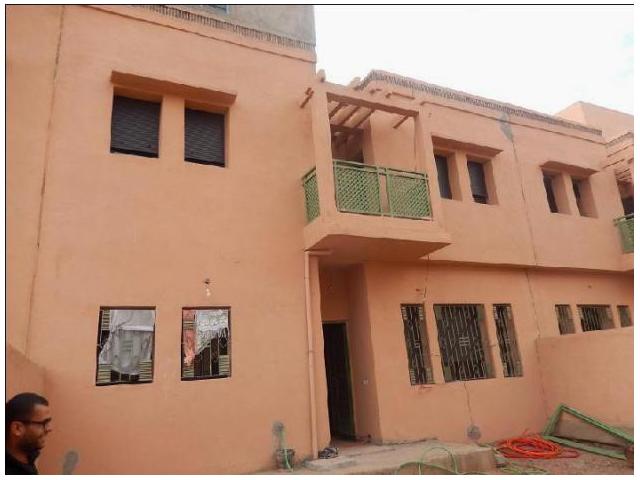 VILLA SEMI FINI BIEN SITUÉ SUR ZHOUR TARGA