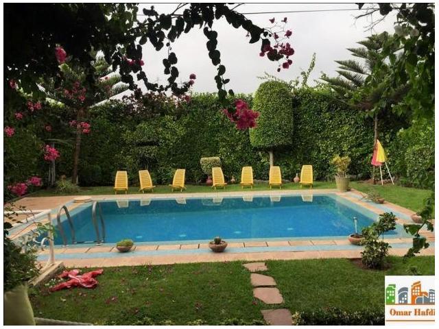 Photo villa troix niveau avec piscine privè image 1/1