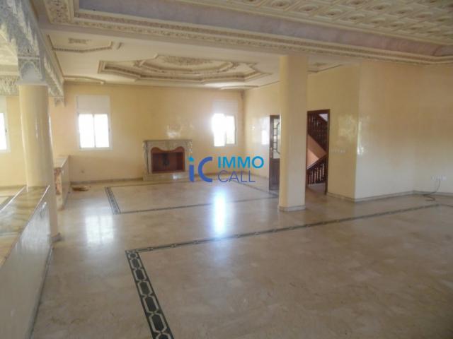 Photo Villa usage bureau de 700 m² en location située à Hay Riad image 1/6