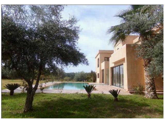 Photo Villa vc piscine à vendre sur la Route de Ouarzazate image 1/6