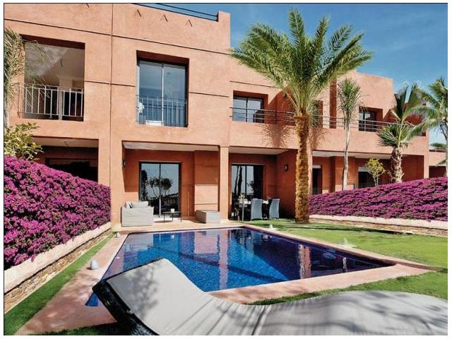 Photo Villa vc terrasse  et piscine située dans  le domaine privé rte de ourika image 1/6