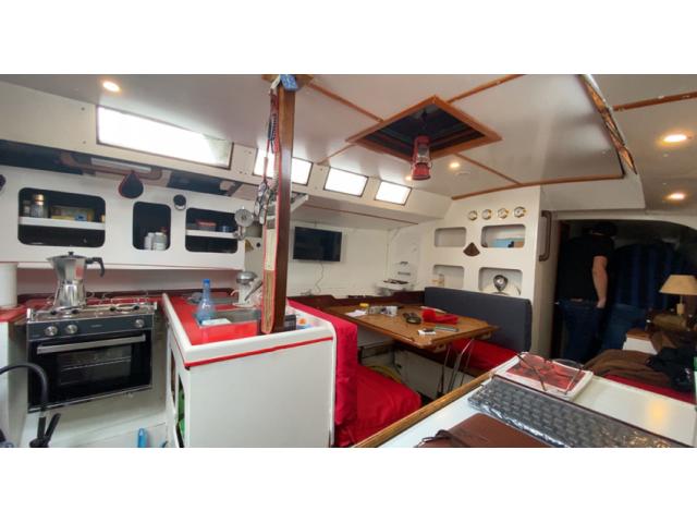 Voilier de voyage en acier
