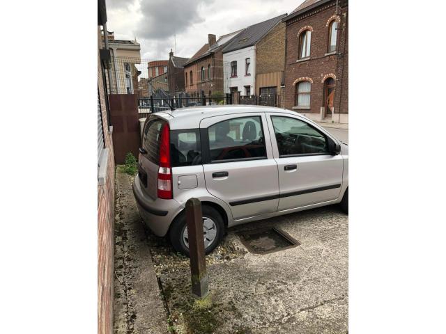 Voiture à ventre