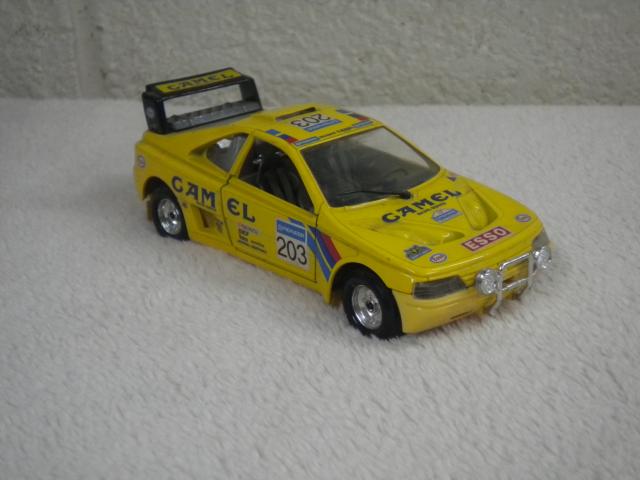 VOITURE COLLECTION BURAGO – PEUGEOT 405 - CAMEL