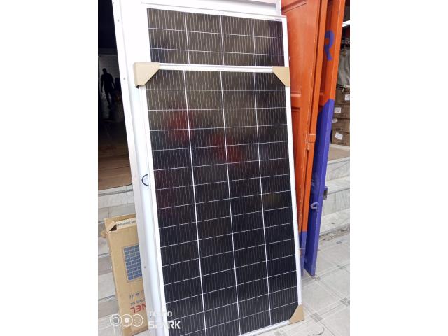 VOS PANNEAUX SOLAIRES ALLEMANDS DISPONIBLES EN GROS ET DETAIL A BON PRIX
