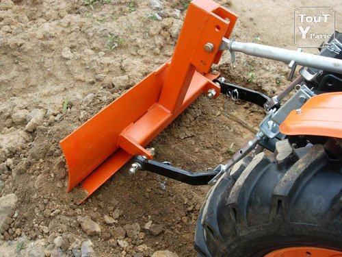 Photo Yenibiz.com: lame niveleuse 120 cm > micro-tracteur: 245 € image 1/6