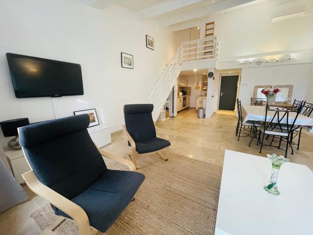 Photo "A Casa Di Leo" Magnifique T3 en duplex dans un emplacement d'exception proche de la mer L image 2/6