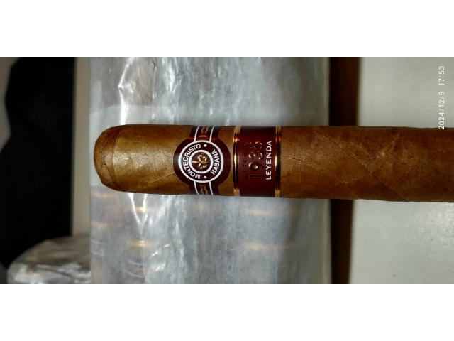Photo 13 excellents Montecristo Linea 1935 Leyenda (premium) image 2/2