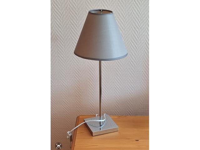 Photo 2 lampes chevet image 2/2