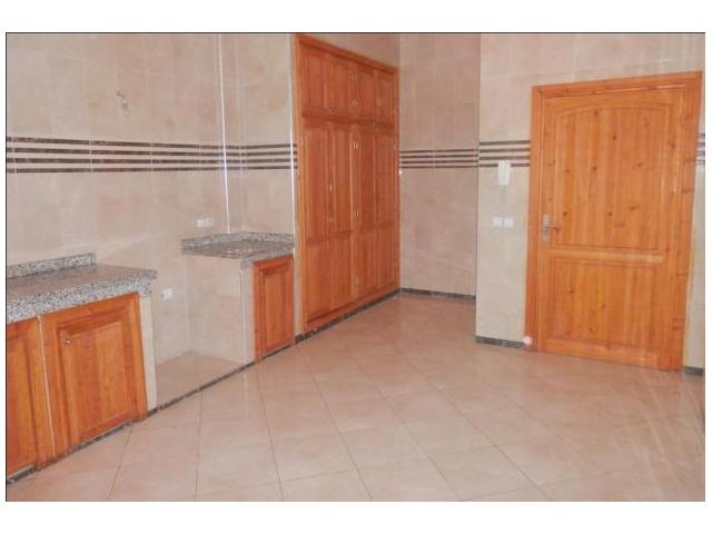 Photo 2 niveaux de villa vide 3ch terrasse jardin image 2/6
