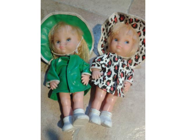 Photo 3 jolies poupées : des jumelles et leur copine image 2/3