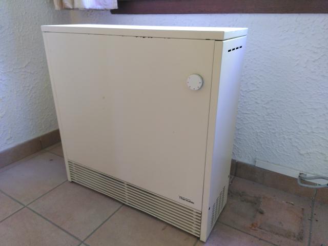 Photo 3 radiateurs électriques à accumulation image 2/3