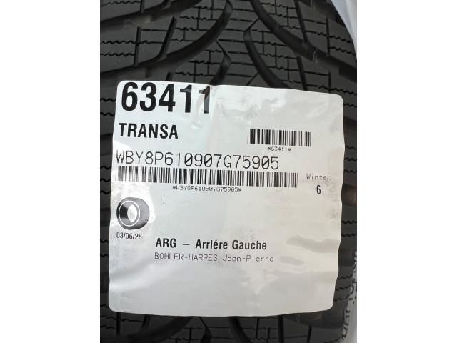 Photo 4 pneus hiver bridgestone avec jantes  BMW i3 image 2/2