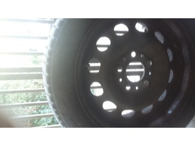 Photo 4 roues avec pneus hiver image 2/4