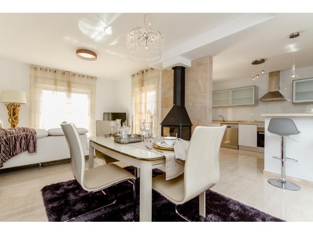 Photo 45€/personne par nuit 2 personnes minimum Villa avec piscine privée, prestations luxueuses ! image 2/6