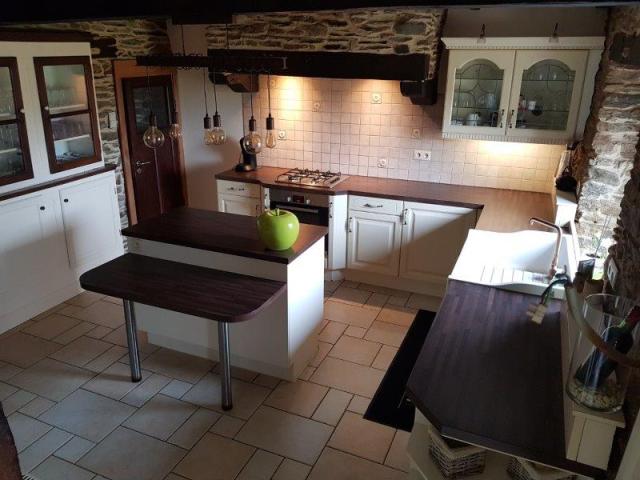 Photo 6851 Plainevaux-Paliseul: Charmante maison en pierres du pays,300m²,4a11ca,.. image 2/6