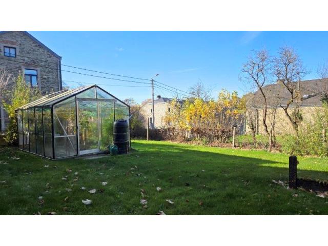 Photo 6853 Framont : authentique maison en pierre de pays, grange, jardin, garage. image 2/6