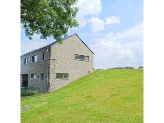 Photo 6890 Anloy (Libin) : jolie maison avec jardin, 3ch, 2sdb. image 2/6
