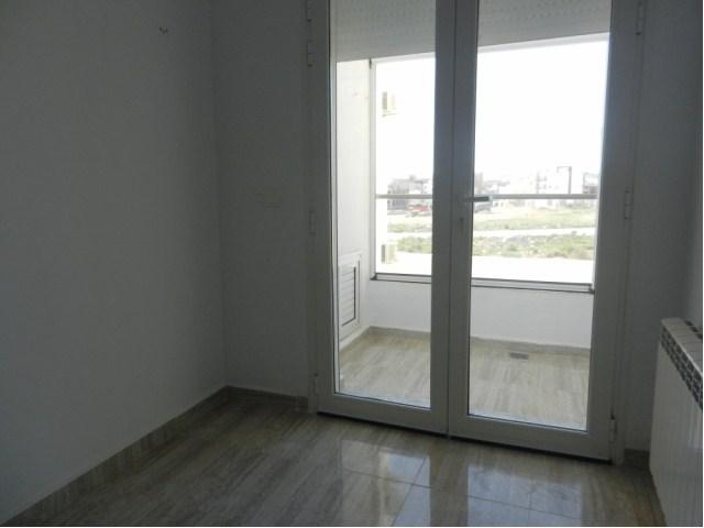 Photo A louer (à l’année) un joli appartement à Sahloul 4 image 2/6
