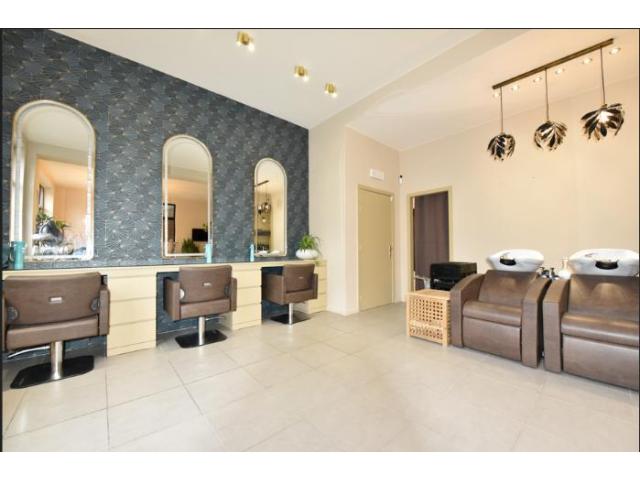 Photo À REMETTRE – Salon de coiffure & esthétique – Bruxelles (Ixelles) image 2/6