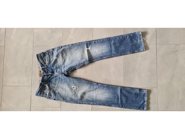 Photo A vendre : 2 Pantalons en Jeans image 2/2