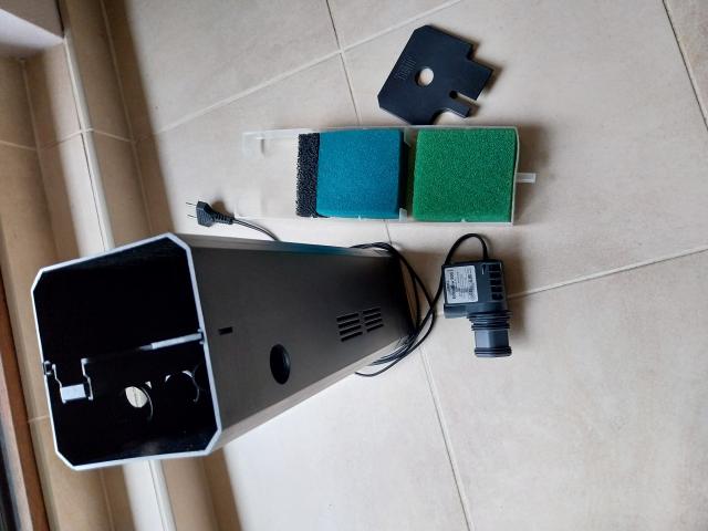 Photo a vendre aquarium juwel 110 litres avec meuble image 2/4