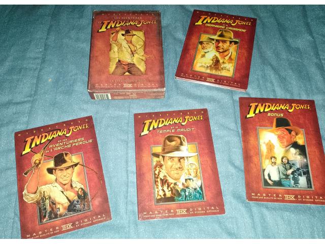 Photo A vendre en coffret DVD la trilogie d'Indiana Jones image 2/4