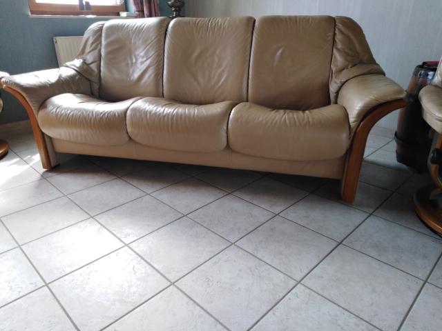 Photo A VENDRE salon complet en cuir STRESSLESS image 2/2