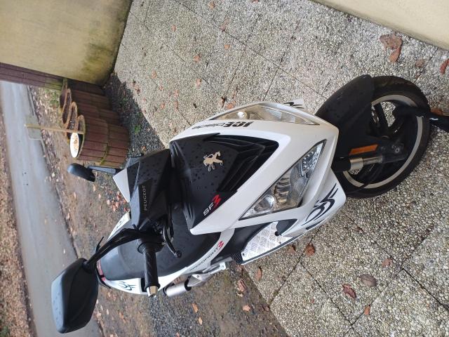 Photo A VENDRE SCOOTER PEUGEOT SPEEDFIGHT 3 image 2/5