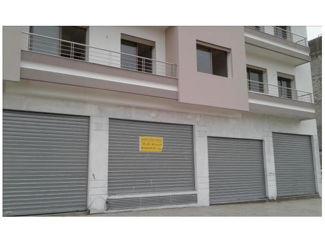 Photo à victoria magasin de 68 m2 deux façades image 2/6