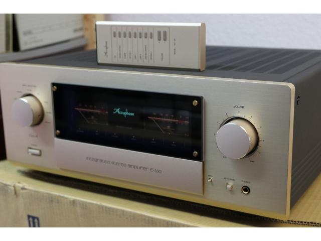 Photo Accuphase e-530 amplificateur image 2/3