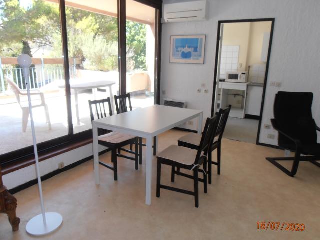 Photo Aix-Pce: 2 chambres dans T3 pour étudiant(e)s. image 2/5