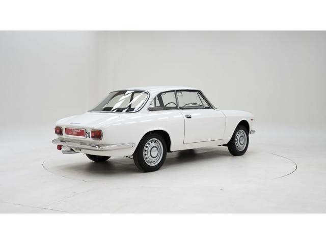 Photo Alfa Romeo 1600 Giulia Sprint GT '66 CH20725 image 2/6
