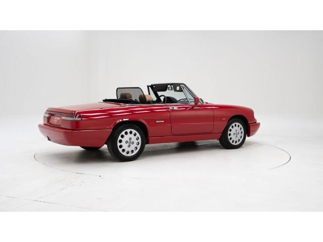 Photo Alfa Romeo 2000 Spider 4 '91 CH11374 image 2/6