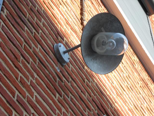 Photo ancienne lampe d'extérieur image 2/6
