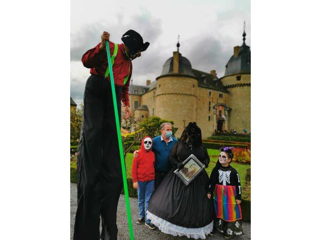 Photo Animations de rue, spectacle de clown, spectacle de rue, échassier burlesque, mime, statue vivante,  image 2/6