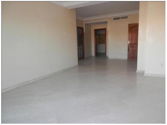 Photo Appart de standing vc jardin et piscine image 2/6