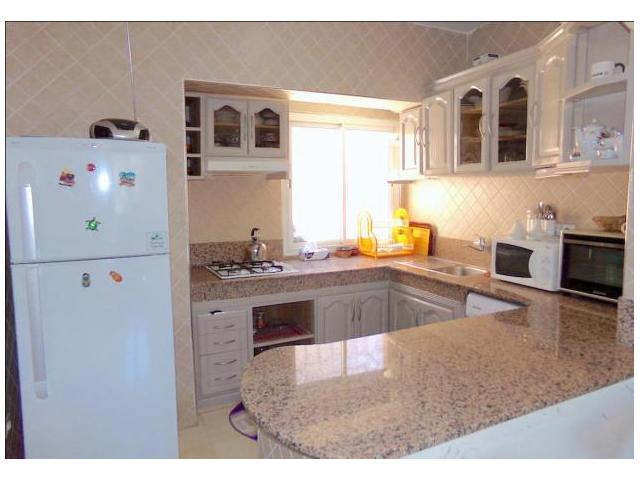 Photo Appart rénové de 2ch meublé vc grde terrasse à Bab Ighli image 2/6