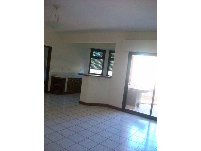 Photo APPARTEMENT 2PIECES A LOUER A AMBATOBE ref#50338 image 2/4